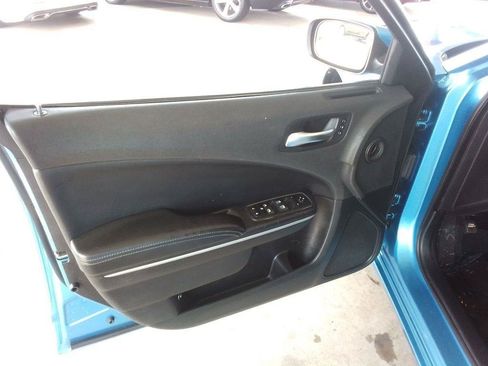 Used 2019 Dodge Charger SXT w/ Leather Interior Group RWD image 17