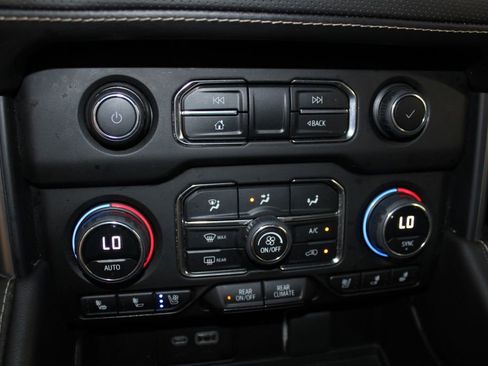 Used 2023 Chevrolet Tahoe Premier image 48