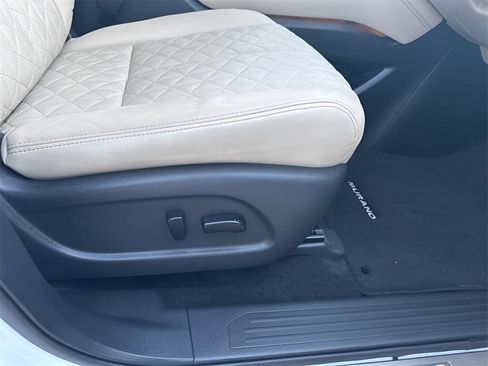 Used 2024 Nissan Murano Platinum w/ Cargo Package image 27