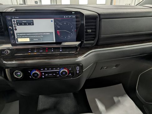 Used 2024 GMC Sierra 1500 Elevation image 17