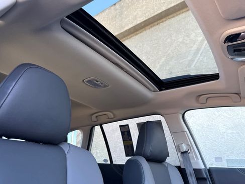 Used 2025 Subaru Outback Onyx Edition w/ Popular Package #2 image 16