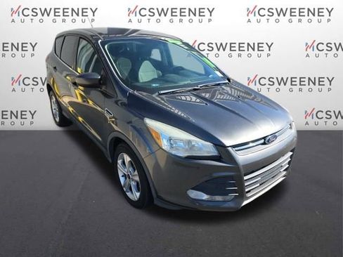 Used 2015 Ford Escape SE image 1