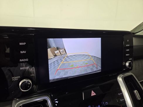 Used 2023 Kia Sorento SX FWD image 12