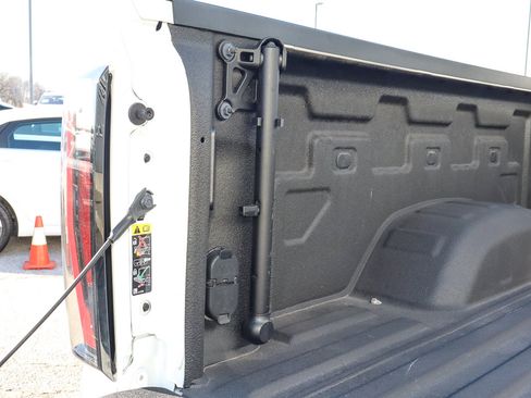 Used 2024 GMC Sierra 2500 AT4X w/ AT4X AEV Edition image 15