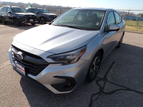 Used 2024 Subaru Legacy Premium image 1