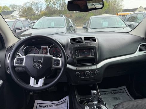 Used 2016 Dodge Journey SE w/ Flexible Seating Group FWD image 31