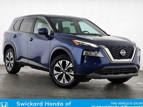 Used 2023 Nissan Rogue SV FWD image 1
