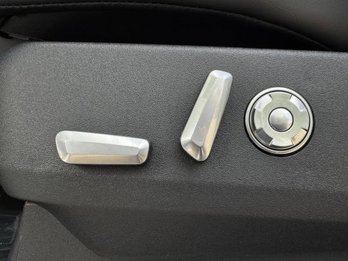 New 2026 Lincoln Navigator L Black Label AWD/4WD image 21