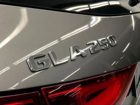Used 2022 Mercedes-Benz GLA 250 image 14