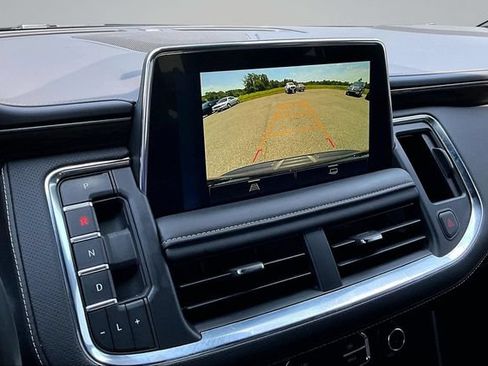 Used 2024 Chevrolet Tahoe Premier AWD/4WD image 14