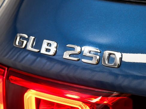 Used 2020 Mercedes-Benz GLB 250 4MATIC image 90