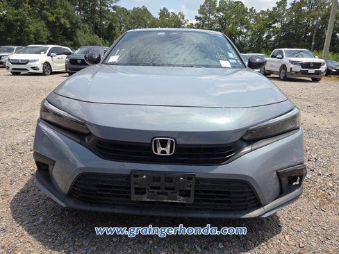 Used 2024 Honda Civic Sport image 3