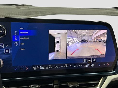 New 2026 Chevrolet Equinox EV LT w/ Convenience Package II FWD image 15