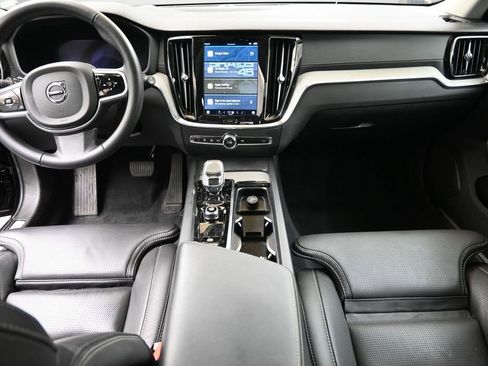 Certified 2024 Volvo V60 B5 Cross Country Ultimate image 18