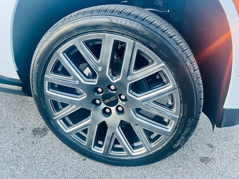 New 2026 GMC Yukon Denali Ultimate image 12