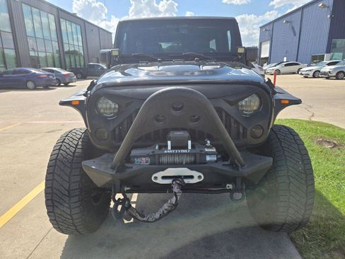 Used 2015 Jeep Wrangler Unlimited Rubicon image 17