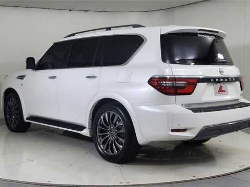 Used 2021 Nissan Armada Platinum w/ Captain's Chairs Package image 5