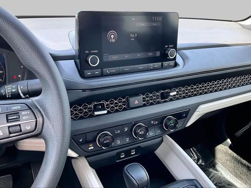Used 2023 Honda Accord EX image 6