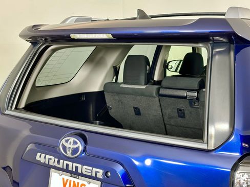 Used 2016 Toyota 4Runner SR5 image 26