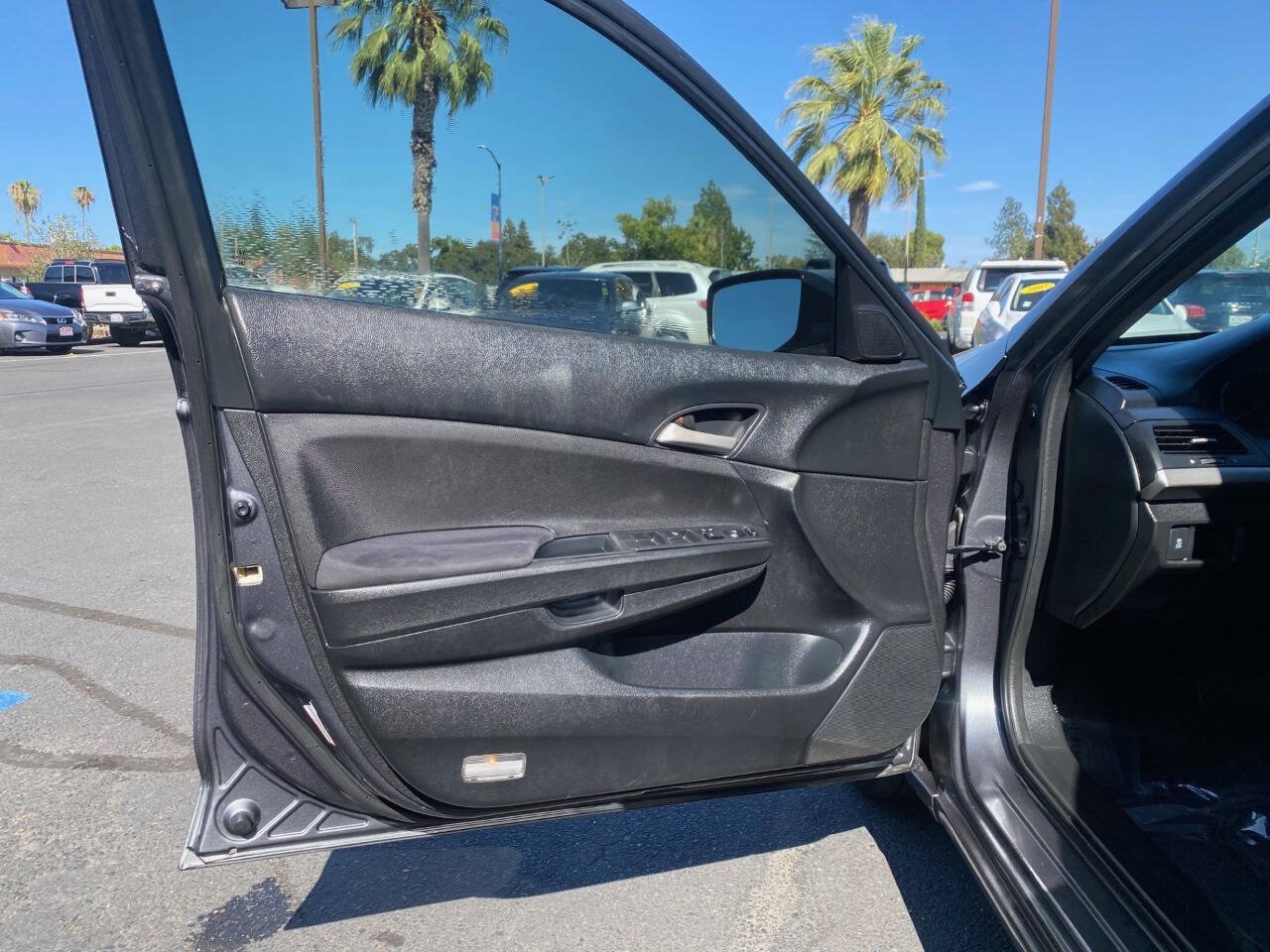 Used 2012 Honda Accord LX image 6