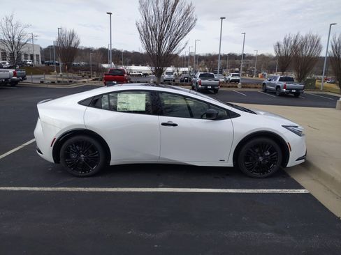 New 2026 Toyota Prius AWD image 10