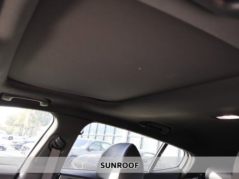 Used 2023 Kia Stinger GT2 image 3