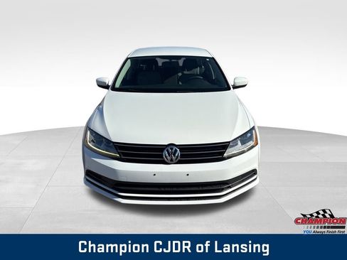 Used 2017 Volkswagen Jetta S image 16