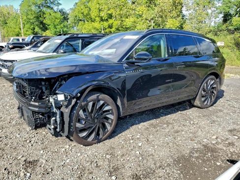Used 2024 Lincoln Nautilus Black Label w/ Jet Appearance Package (87T) image 3