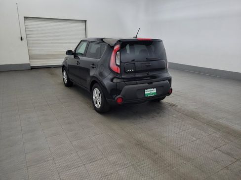 Used 2016 Kia Soul w/ Convenience Package FWD image 5
