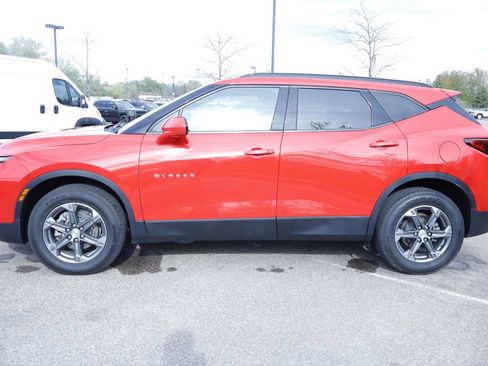 Used 2023 Chevrolet Blazer LT w/ Convenience Package AWD/4WD image 2