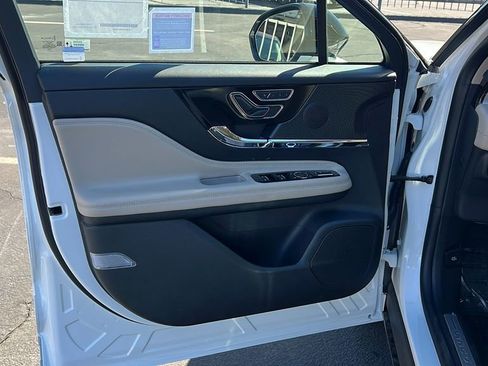 New 2025 Lincoln Corsair FWD w/ Equipment Group 101A image 12