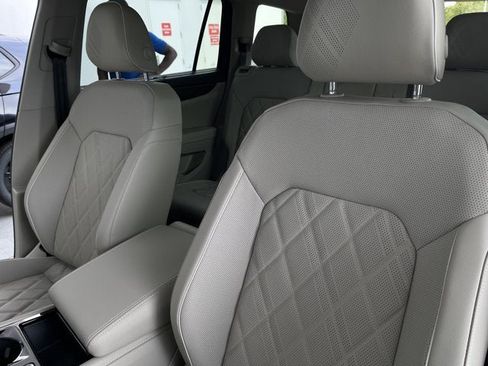 New 2026 Volkswagen Atlas SEL Premium R-Line image 13