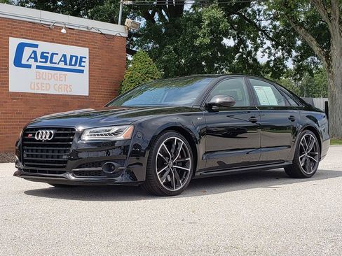 Used 2017 Audi S8 Plus AWD/4WD image 1
