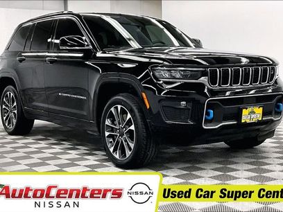 Used 2023 Jeep Grand Cherokee Overland w/ Advanced Protech Group III