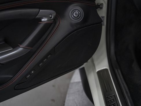 Used 2020 Ferrari F8 Tributo RWD image 22