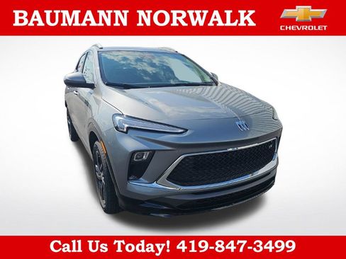 Used 2024 Buick Encore GX Sport Touring w/ Comfort Package AWD/4WD image 5