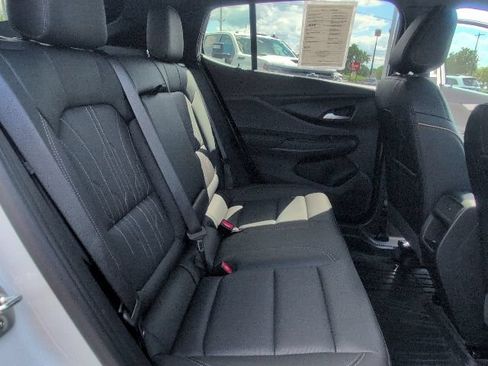 Used 2024 Buick Envista Avenir FWD image 40