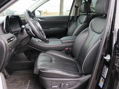 Used 2023 Hyundai Palisade Limited image 17