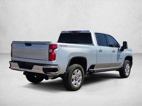 Used 2021 Chevrolet Silverado 2500 LTZ w/ LTZ Convenience Package AWD/4WD image 6