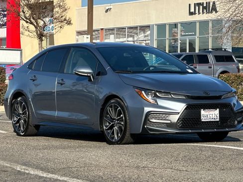 Used 2022 Toyota Corolla SE image 10