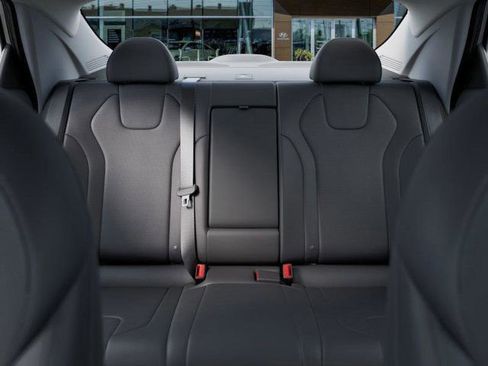 New 2026 Hyundai Elantra Limited image 12