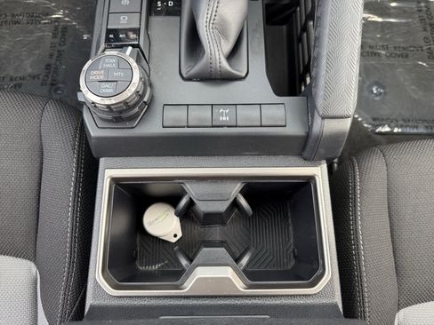 Used 2025 Toyota 4Runner TRD Off-Road image 14