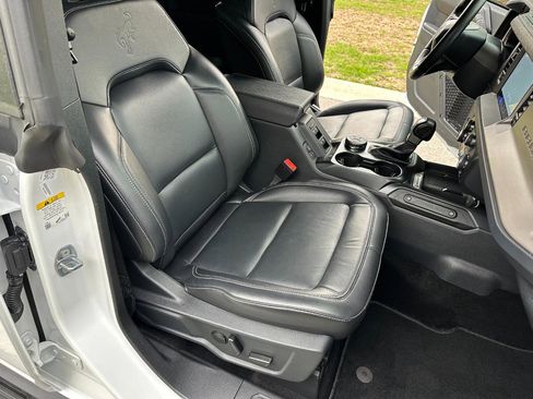 Used 2025 Ford Bronco Outer Banks AWD/4WD image 25