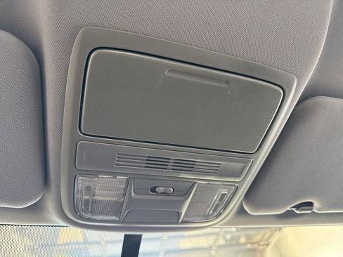 Used 2018 Honda CR-V LX image 31