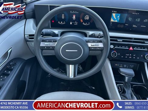 Used 2025 Hyundai Tucson SEL FWD image 18