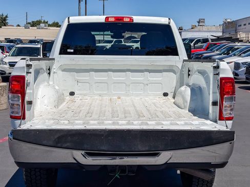 Used 2024 RAM 2500 Big Horn AWD/4WD image 23