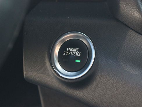 Used 2020 GMC Terrain SLE FWD image 28