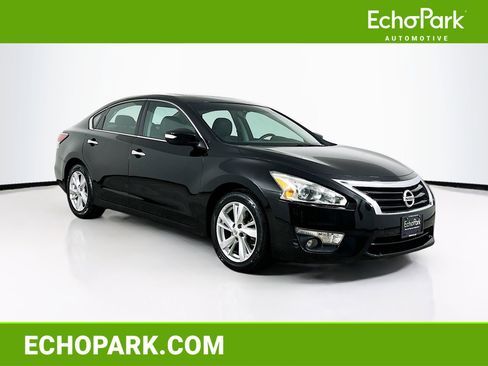 Used 2015 Nissan Altima 2.5 SL w/ Technology Package FWD image 1