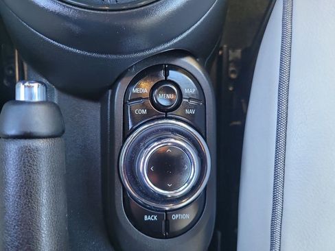 Used 2023 MINI Cooper S image 36