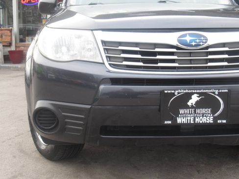Used 2010 Subaru Forester 2.5X AWD/4WD image 3